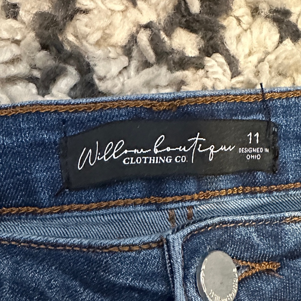 Stylish Distressed Blue Flare Jeans - Picture 2 of 3